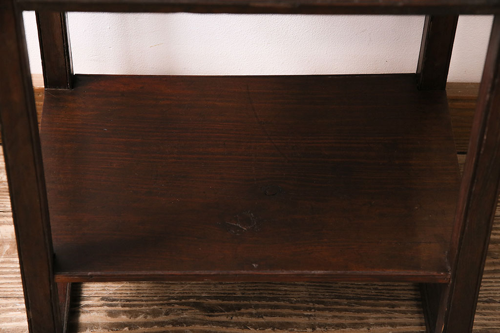 和製アンティーク　味わいがある、シンプルな松材製のラック(収納棚、飾り棚)(R-047376)