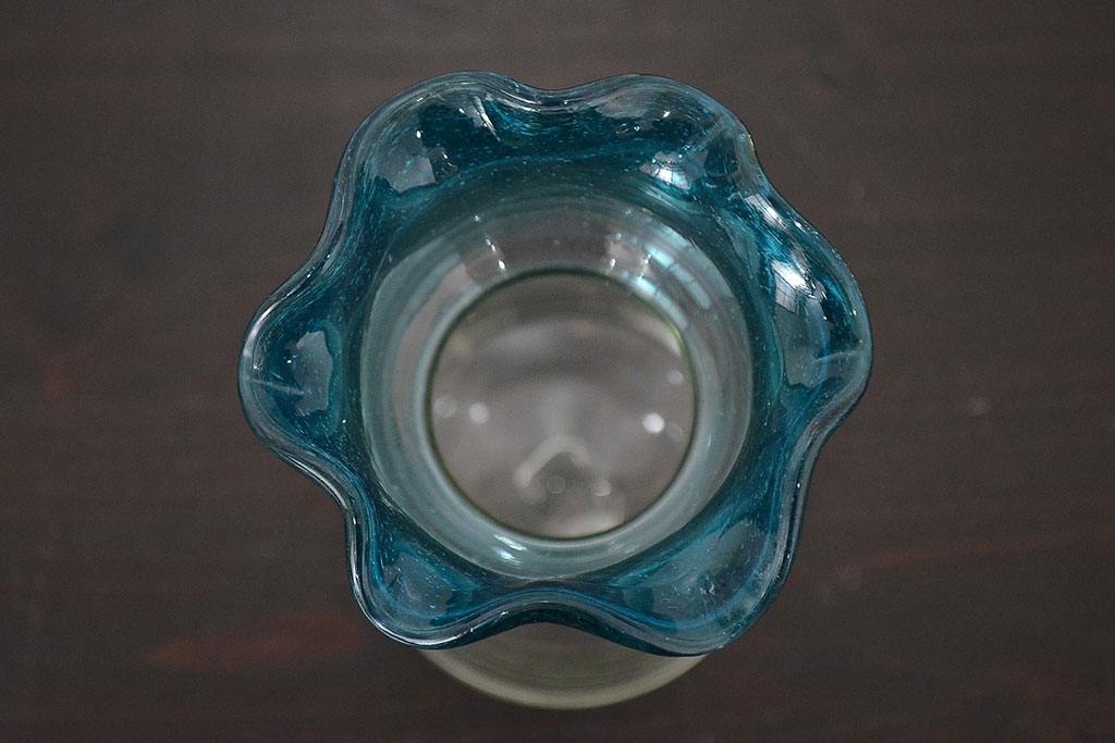 大正〜昭和初期 青フリル ガラス花瓶(和ガラス、吹きガラス、氷コップ