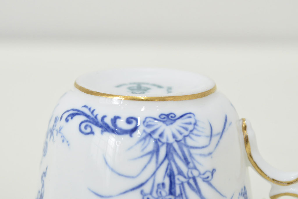 イギリス　1898年　ロイヤルクラウンダービー　印判花籠図　モカカップ&ソーサー(ROYAL CROWN DERBY、洋食器)(R-047442)