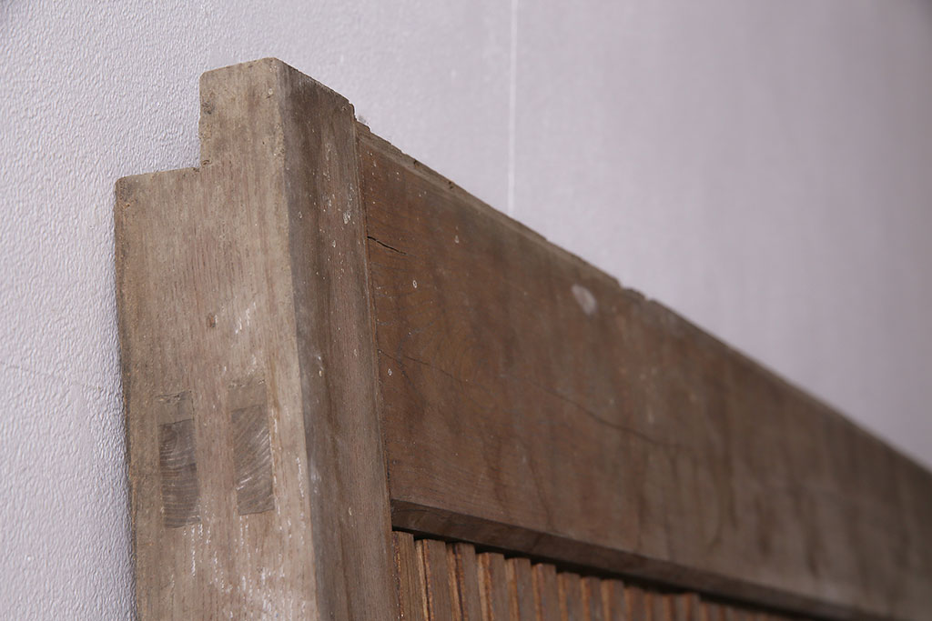 アンティーク建具　明治期　総ケヤキ材　どっしりとした存在感漂う蔵戸(玄関戸、引き戸、建具)(R-047469)