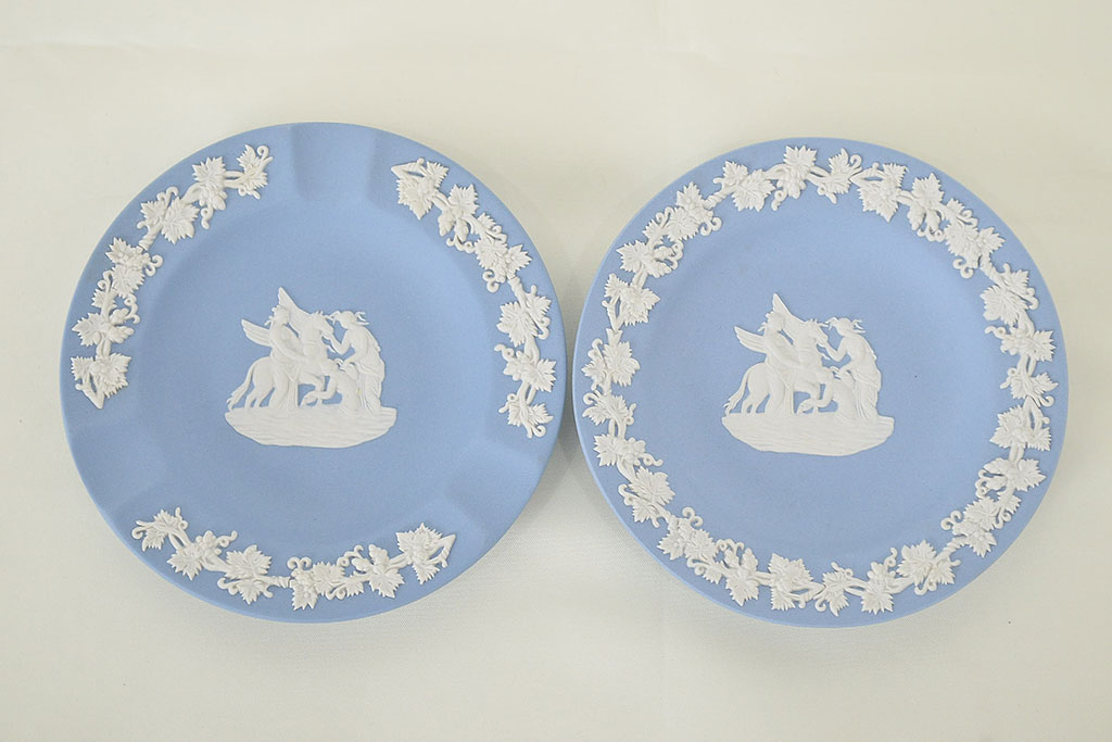 ウェッジウッド　WEDGWOOD　CAVENDISH　カップ&ソーサーなど4点(ジャスパー、ハートBOX、灰皿、アッシュトレイ)(R-047512)