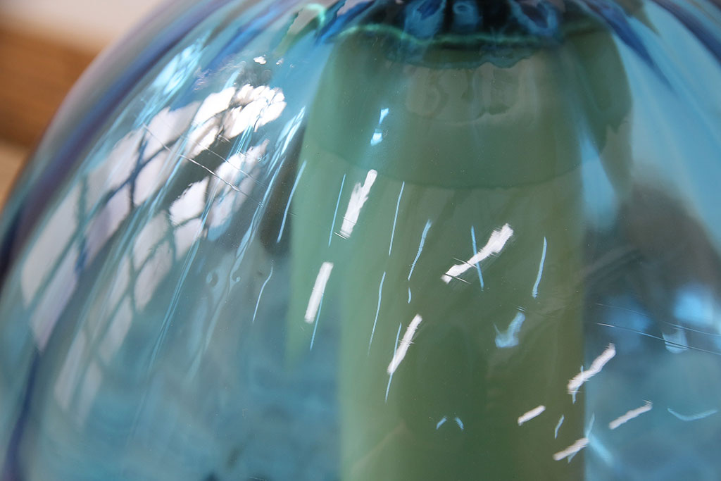 ヴィンテージ照明　アメリカビンテージ　ガラスボトルのような支柱がお洒落で目を引くスタンドライト(照明、フロアスタンド)(R-047616)