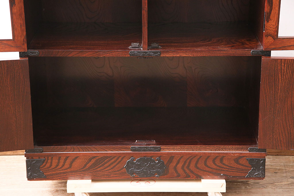中古　伝統民芸　岩谷堂箪笥　No.233　拭き漆塗りが上品なキャビネット(書棚、本箱、ブックケース)(定価約45万円)
