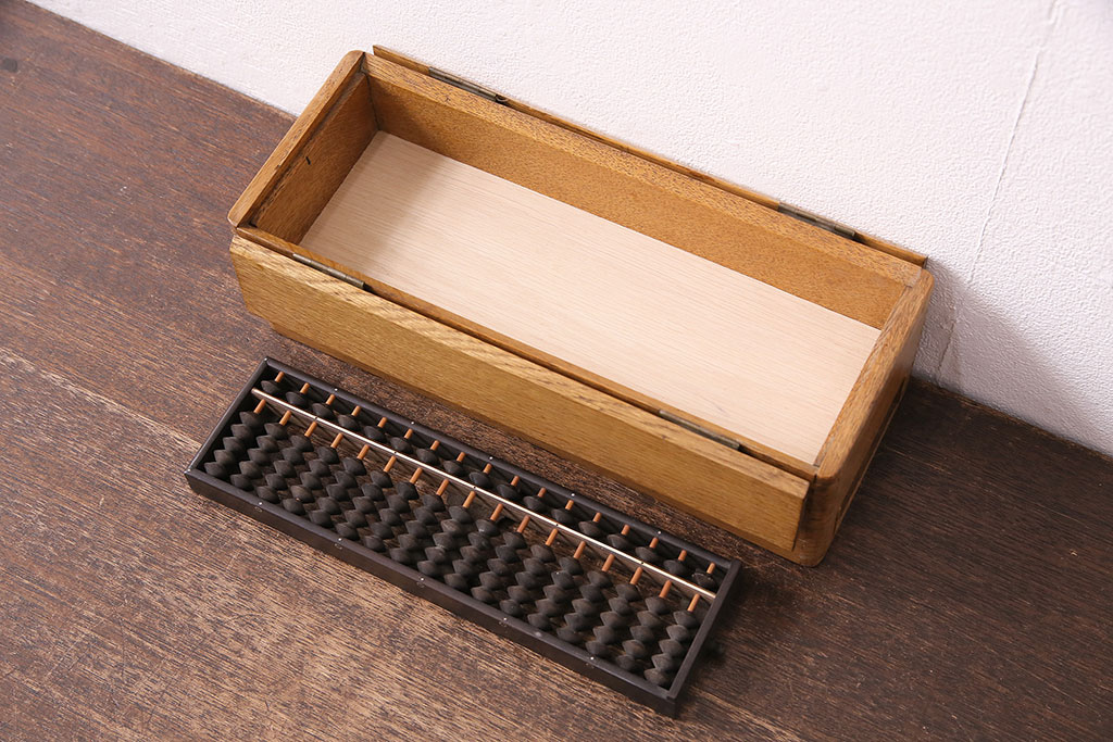 昭和レトロ　ナラ材　黒檀製そろばん付きの珍しい小物入れ(木箱、小物収納、算盤)(R-047636)