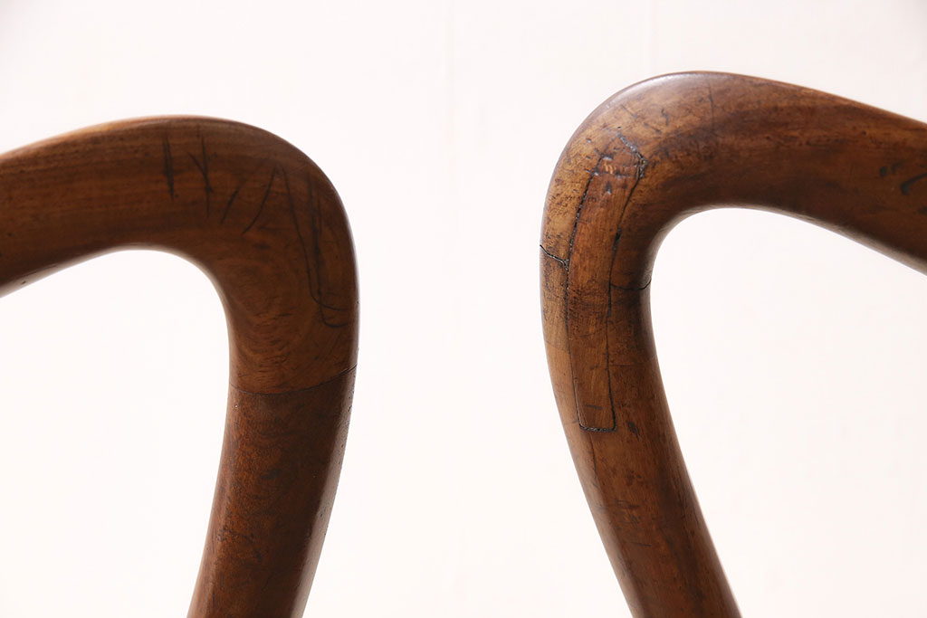 フランスアンティーク　ウォールナット材　高級感漂う優美な佇まいのチェア4脚セット(ダイニングチェア、椅子)(R-047658)