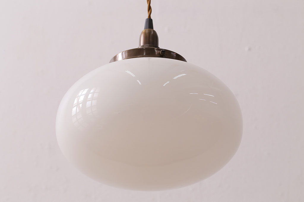 アンティーク照明　コロンとした丸いフォルムが可愛らしいレトロなペンダントライト(天井照明、シーリングライト)(R-047794)