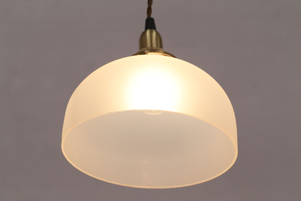 アンティーク照明　上品な雰囲気漂うオパールガラスのペンダントライト(天井照明、吊り下げ照明)(R-047819)