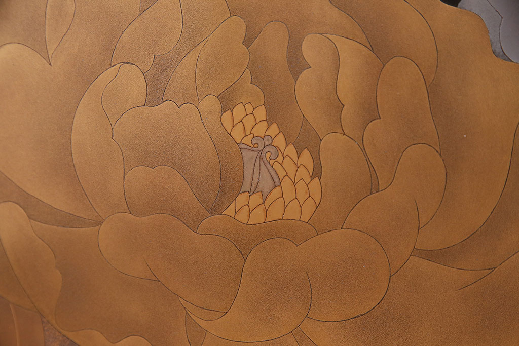 中古　美品　民芸家具　輪島塗　井波唯志作　萩に牡丹　金銀蒔絵　蒔絵の意匠が見事な大振りの衝立(定価約450万円)(つい立て)(R-047826)