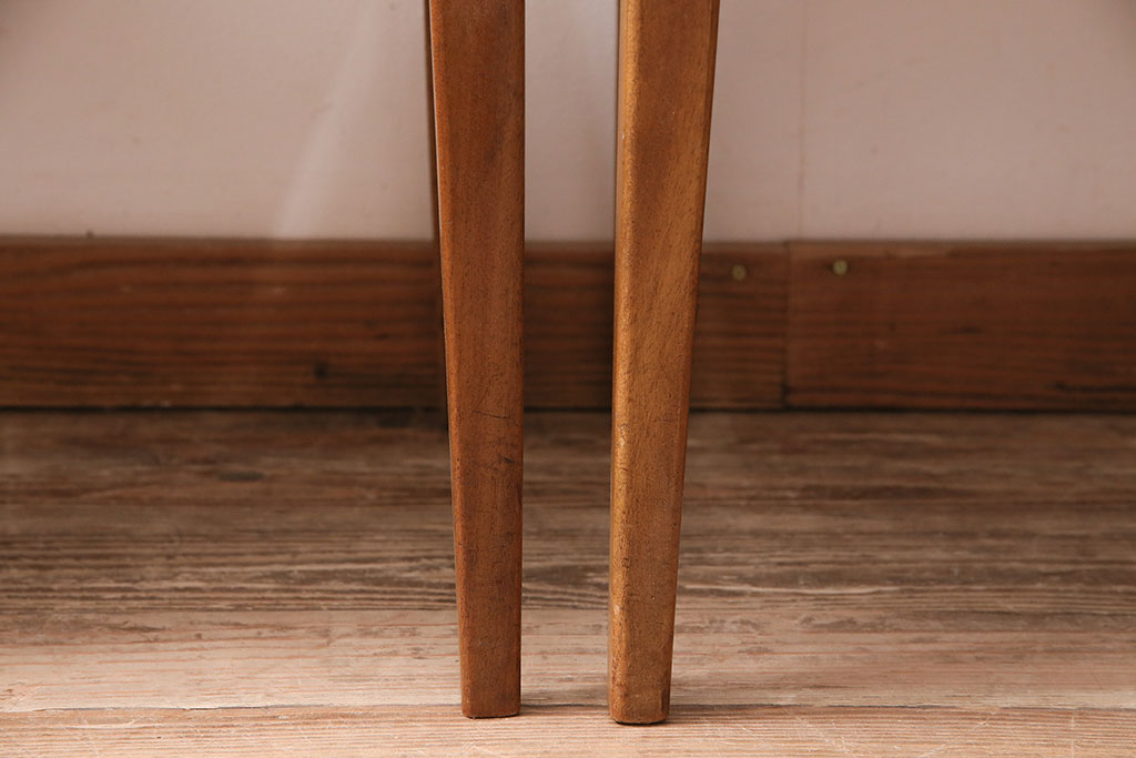 北欧ビンテージ　程よいデザイン性が魅力的なチーク材のチェア4脚セット(ダイニングチェア、椅子)(R-047836)