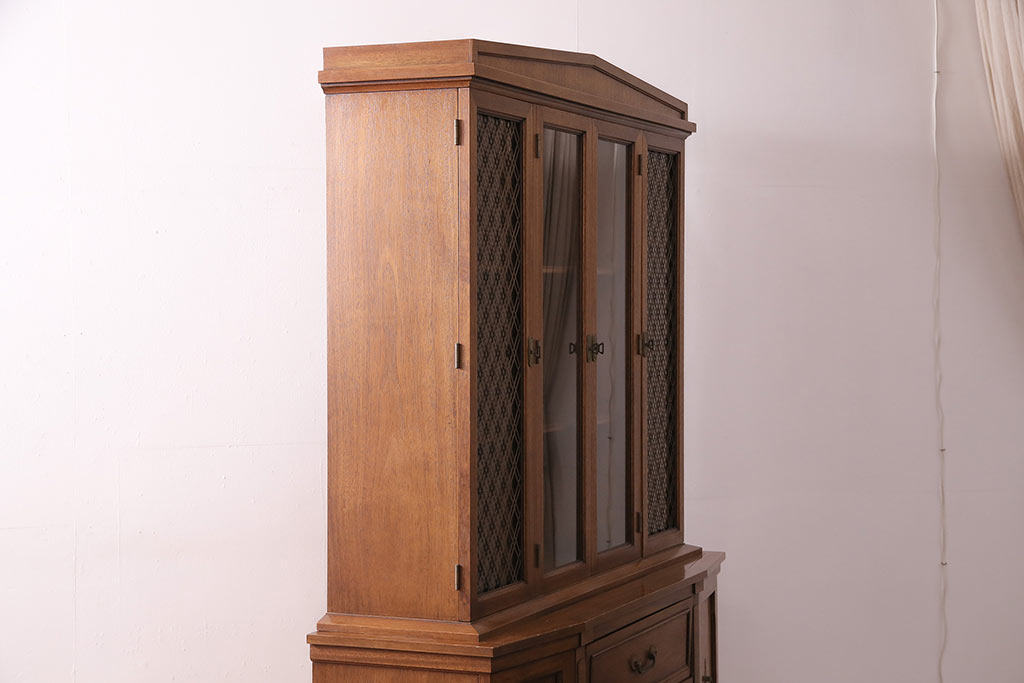 中古　DREXEL HERITAGE(ドレクセルヘリテイジ)　Triune(トライユン)　凛とした佇まいの食器棚(カップボード、キャビネット、飾り棚、戸棚、収納棚、本箱、ブックケース)(定価約90万円)(R-047891)