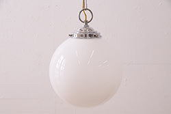 和製アンティーク　陽刻ガラス　幾何学的なデザインのペンダントライト(電笠、天井照明、吊り下げ照明)