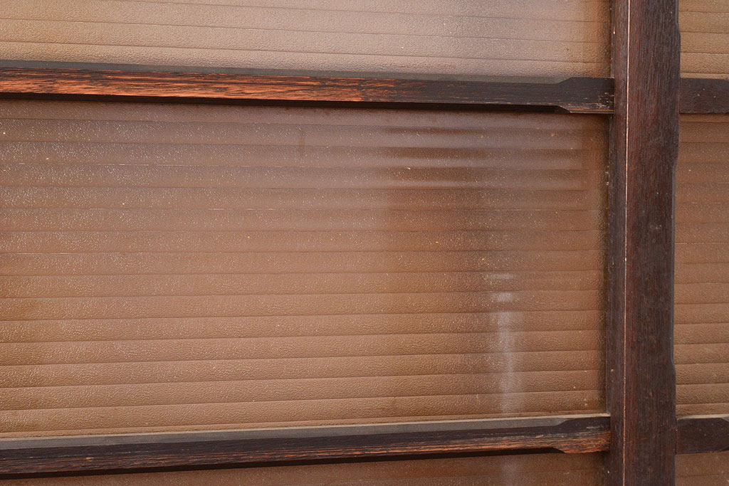 和製アンティーク　ナラ材製　たっぷり収納できるのが嬉しい銀モールガラス入り戸棚(食器棚、収納棚、キャビネット、ガラス戸棚)(R-047954)