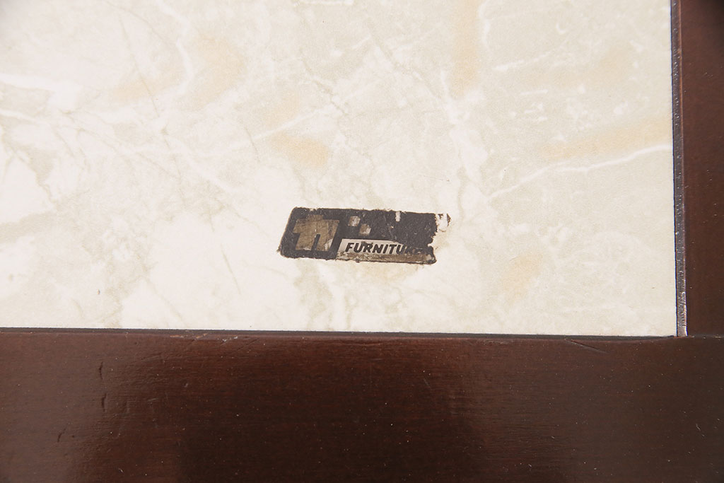 昭和レトロ　カリモクのビンテージ品!大理石調の天板が目を引くセンターテーブル(コーヒーテーブル、リビングテーブル)(R-047973)