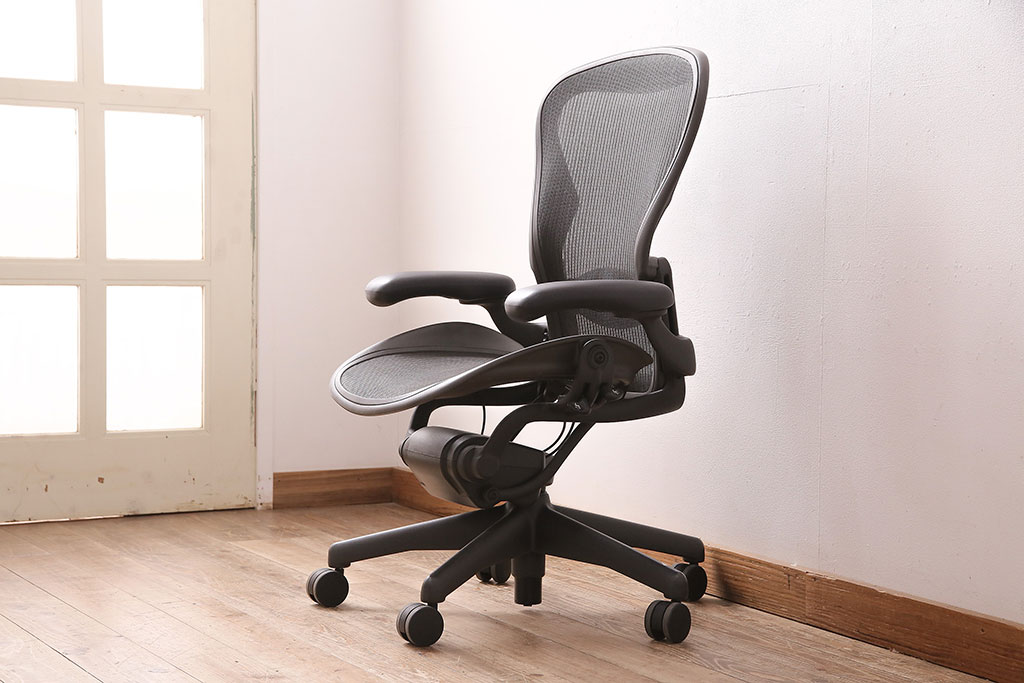 中古　Hermanmiller(ハーマンミラー社)　Bサイズ　ランバーサポート　アーロンチェア(オフィスチェア、椅子、イス)(R-047979)