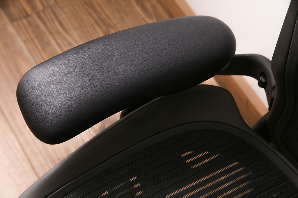 中古　Hermanmiller(ハーマンミラー社)　Bサイズ　ランバーサポート　アーロンチェア(オフィスチェア、椅子、イス)(R-047979)