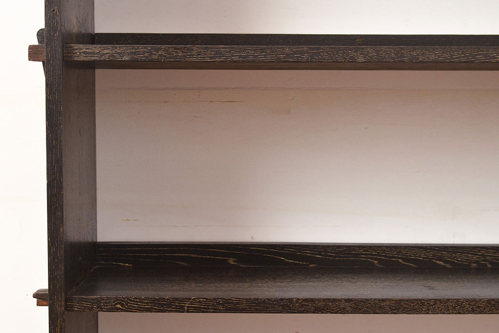 和製アンティーク　栓材　昭和レトロな空間づくりにおすすめな楔(くさび)式本棚(オープンラック、ブックシェルフ、シェルフ、飾り棚)(R-047999)