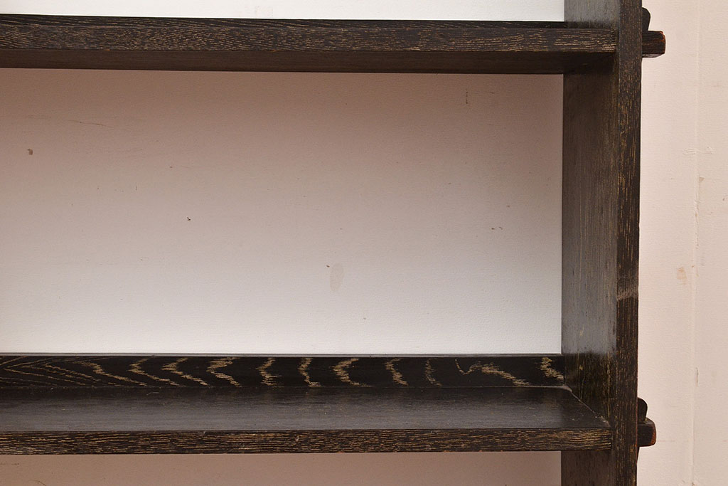 和製アンティーク　栓材　昭和レトロな空間づくりにおすすめな楔(くさび)式本棚(オープンラック、ブックシェルフ、シェルフ、飾り棚)(R-047999)