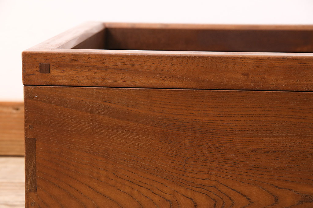 中古　指物家具　桑材　趣のある和の雰囲気作りにおすすめな角火鉢(木製火鉢、茶道具、箱火鉢)(R-048019)
