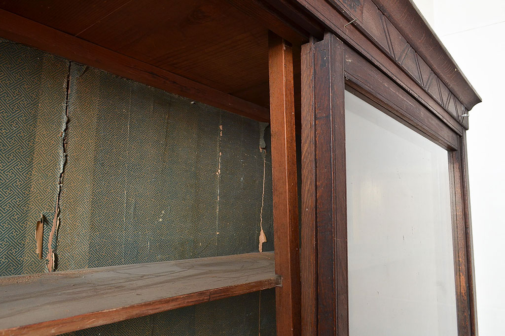 和製アンティーク　象嵌細工入り　大正ロマンにおすすめ!深みのある木色が素敵なガラス戸棚(キャビネット、ガラスケース、収納棚、サイドボード)(R-048028)