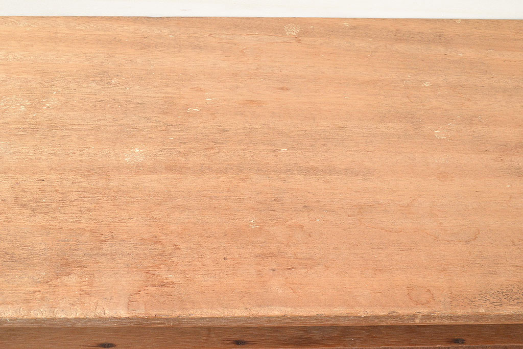 昭和レトロ　便利な棚付き!味のある木肌が楽しめるラワン材製の作業台(コンソールテーブル、カウンターテーブル)(R-048045)
