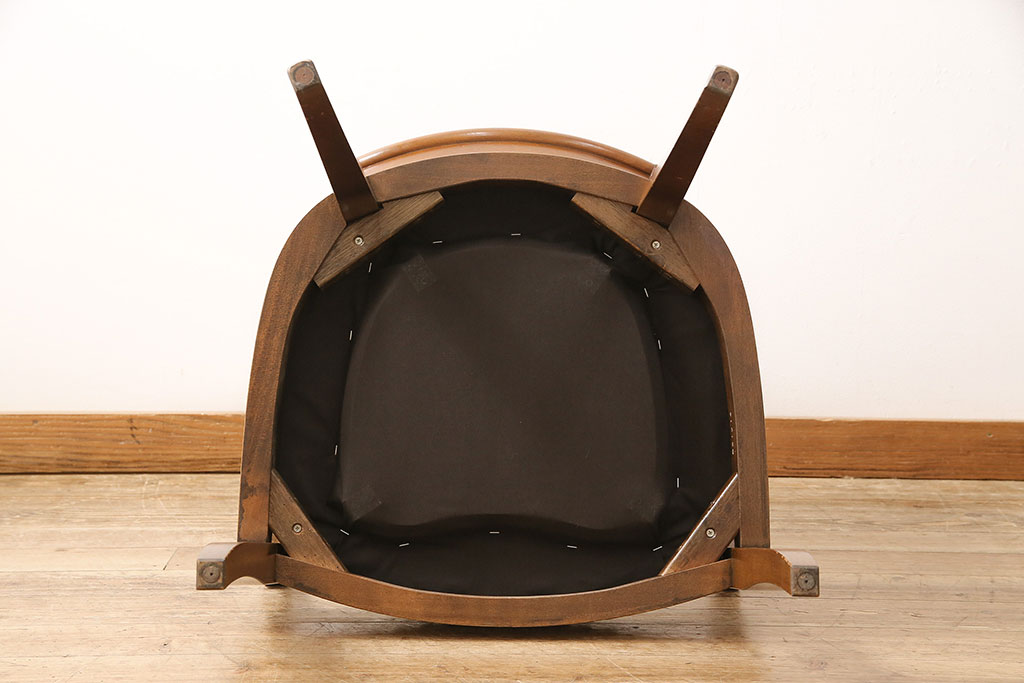 中古　DREXEL HERITAGE(ドレクセルヘリテイジ)のFRANCESCA(フランチェスカ)シリーズ　J917　優美なアームチェア(ダイニングチェア、椅子)(定価約22万円)(R-048062)