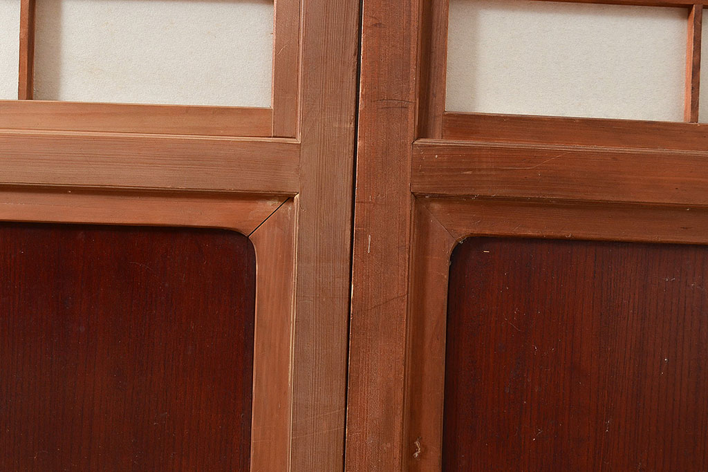 アンティーク建具　昭和中期　腰板ケヤキ材　風情を感じる佇まいが魅力的な裏障子付き格子戸4枚セット(障子戸、引き戸、建具)(R-048114)