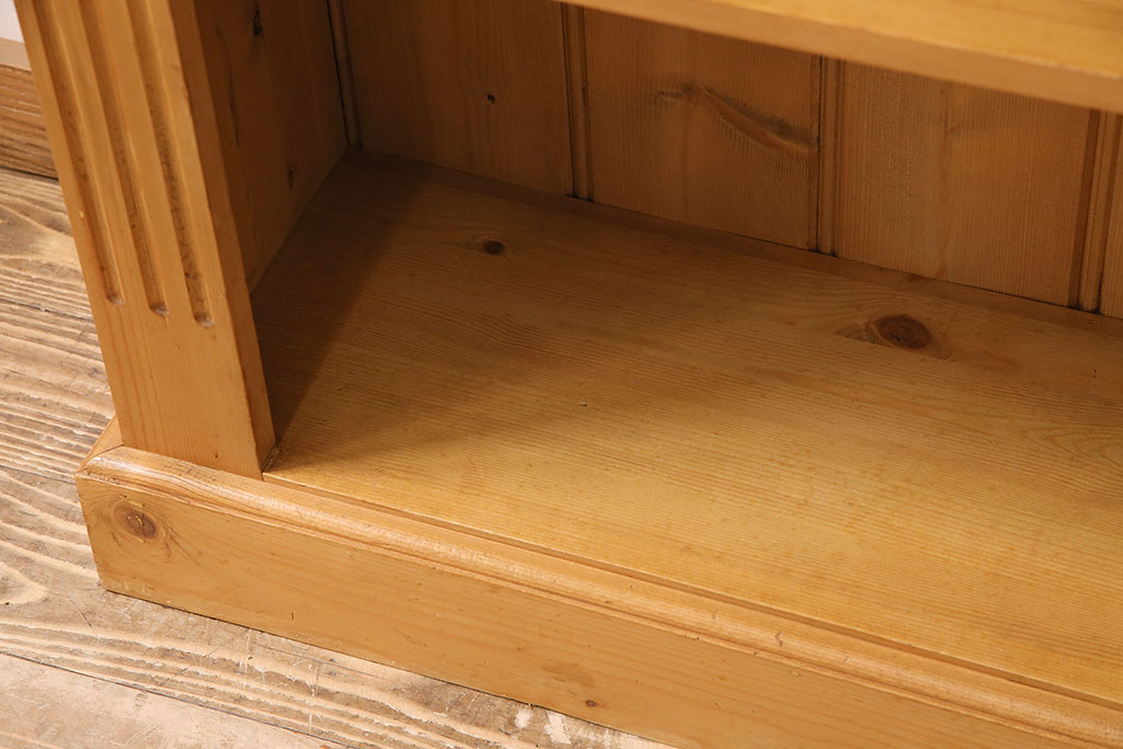 中古　パイン無垢材　ナチュラルカントリースタイルにおすすめなオープンラック(本棚、収納棚、シェルフ、ブックシェルフ)(R-048129)