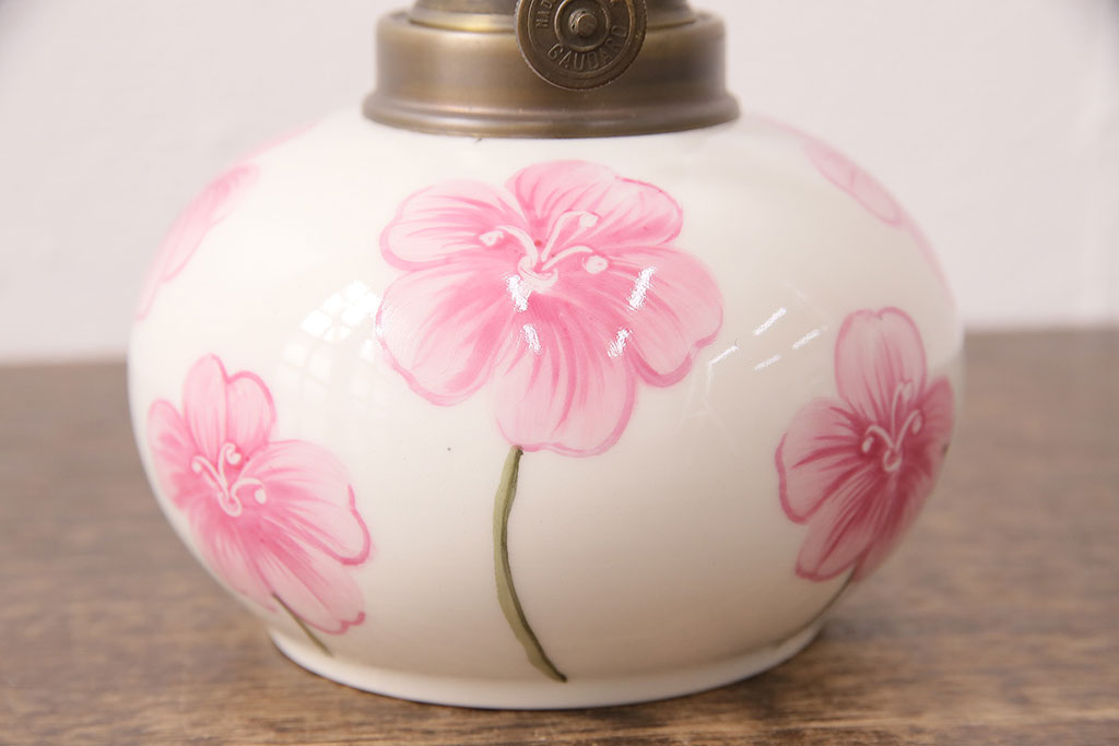 フランスビンテージ　GAUDARD(ガーダード)　ピンクの花が可憐な印象のオイルランプ(火屋、油壷)(R-048165)