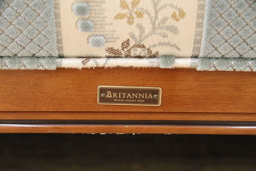 中古　美品　maruni(マルニ木工)　BRITANNIA British classic style　優雅な雰囲気を演出してくれるブリタニアシリーズのソファ(定価約86万円)(3人掛け)(R-048216)