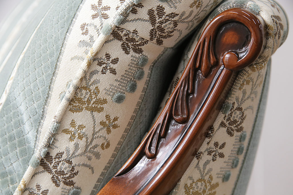 中古　美品　maruni(マルニ木工)　BRITANNIA British classic style　優雅な雰囲気を演出してくれるブリタニアシリーズのソファ(定価約86万円)(3人掛け)(R-048216)