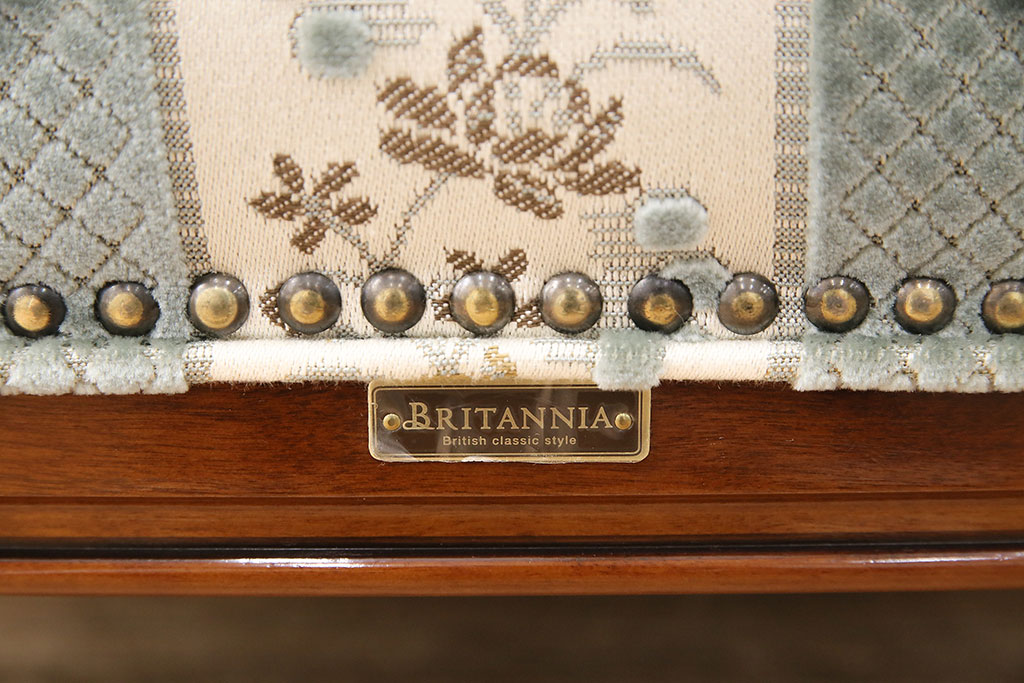 中古　美品　maruni(マルニ木工)　BRITANNIA British classic style　気品漂う佇まいが魅力的なブリタニアシリーズのオットマン(定価約16万円)(フットスツール、チェア)(R-048218)
