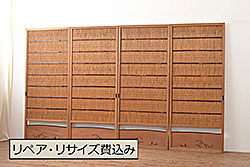 【加工実例】板戸1枚の高さをご要望サイズにリサイズしました。左側の引手は取り外し、吊り戸式の金具に合わせ溝加工。リサイズ箇所と埋木した箇所を本体と同色のお色にペイントしました。(引き戸、建具)