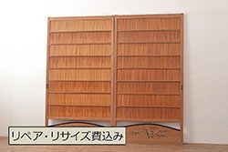【セミオーダー家具実例】板戸2枚をリメイク!グリーンがかったグレーとアンティークホワイトでペイントを施し、色ガラス、結霜ガラスを使用したラフジュ工房オリジナルのステンドグラスを組み入れました。(引き戸、建具)