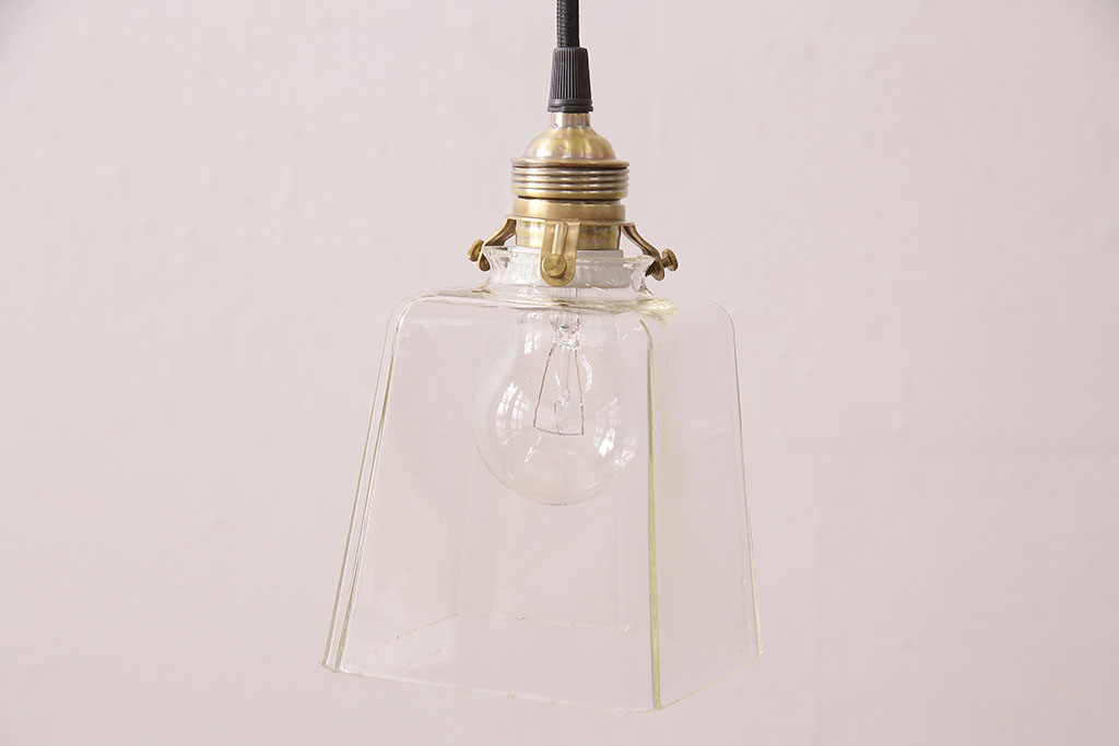 アンティーク照明　クリアガラスのシェードが珍しいレトロな天井照明(吊り下げ照明、ペンダントライト)(R-048341)
