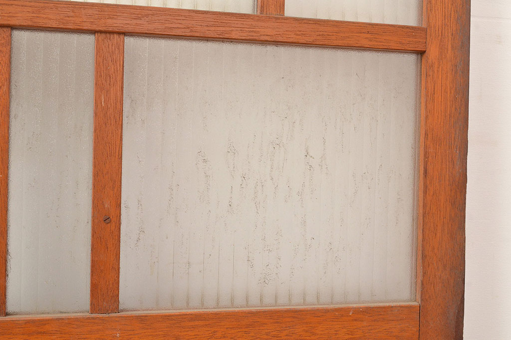 アンティーク建具　銀モールガラス入り　温かみのある雰囲気が魅力のレトロなガラス扉(ドア)(R-048373)