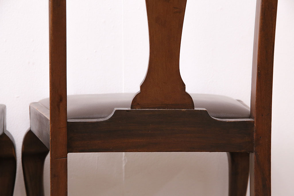 イギリスアンティーク　ウォールナット材　優美な雰囲気のクイーンアンチェア4脚セット(ダイニングチェア、椅子)(R-048392)