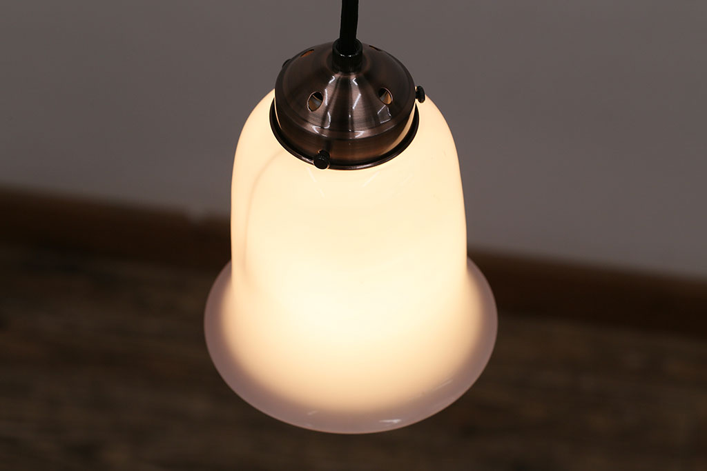 アンティーク照明　昭和レトロ　多様なテイストの空間に馴染みやすい天井照明(ペンダントライト、吊り下げ照明)(R-048417)