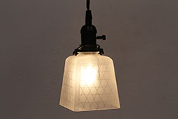 アンティーク照明　和洋折衷の空間におすすめなペンダントライト(吊り下げ照明、天井照明)(R-048456)