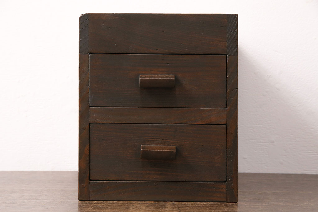 アンティーク家具　杉材　レトロな空間作りに活躍する小引き出し(小物収納)(R-048489)
