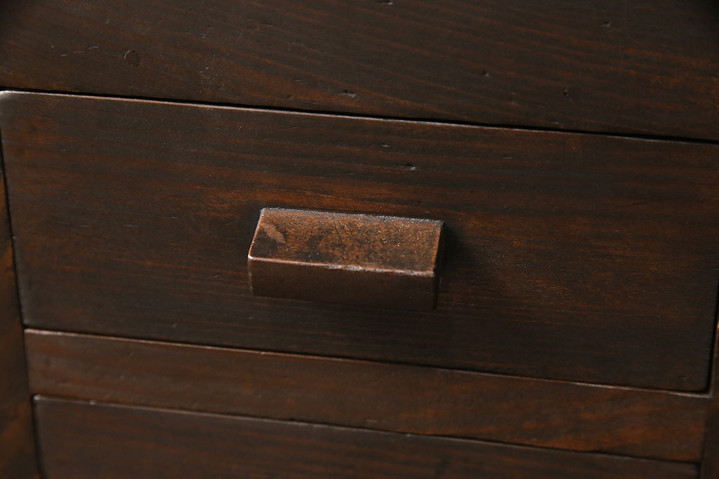 アンティーク家具　杉材　レトロな空間作りに活躍する小引き出し(小物収納)(R-048489)