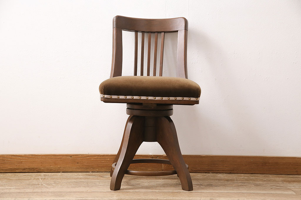 アンティーク家具　樺材　落ち着いた色合いのレトロな回転チェア(ドクターチェア、回転椅子、椅子)(R-048495)