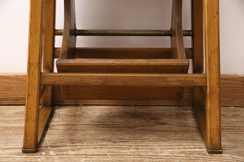 アンティーク家具　収納できる階段が珍しい踏み台(3段、ステップ、飾り棚)(R-048499)
