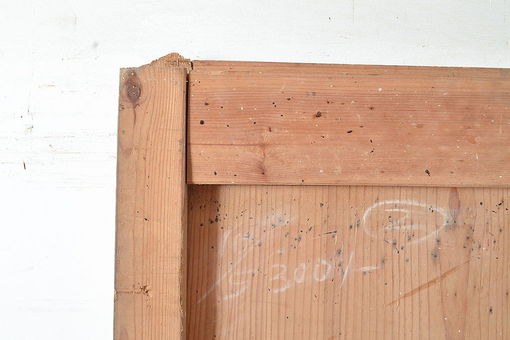 アンティーク建具　ヒノキ材　金具の長い歳月を経た貫禄と存在感溢れる蔵戸(玄関戸、引き戸、建具)(R-048589)
