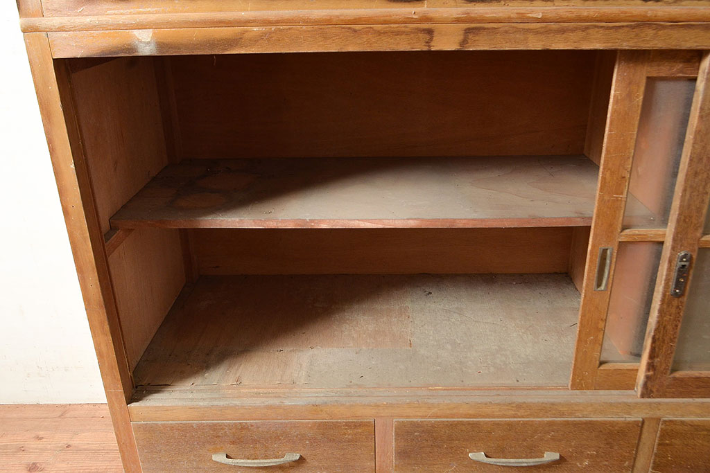 昭和レトロ　昭和中期　ラワン材　重ね戸棚(収納棚、戸棚、キャビネット)(R-048598)