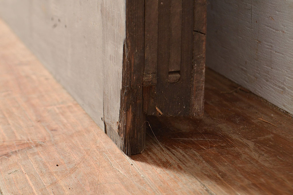 アンティーク建具 ヒノキ材・ケヤキ材 古民家スタイルにおすすめの格子蔵戸(引き戸、玄関戸)(R-048605) | ラフジュ工房