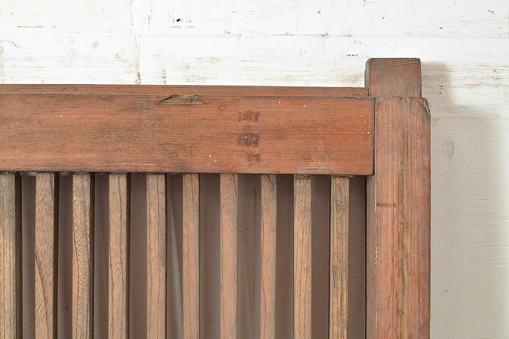 アンティーク建具　ヒノキ材・ケヤキ材　古民家スタイルにおすすめの格子蔵戸(引き戸、玄関戸)(R-048605)
