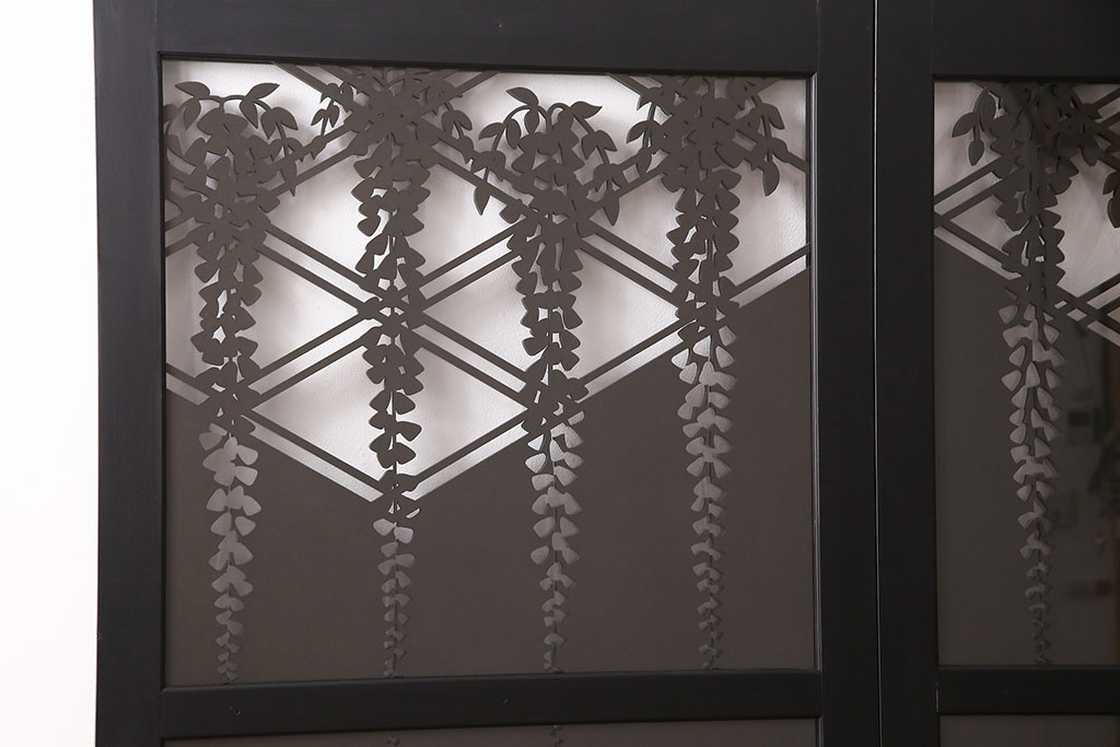 ラフジュ工房オリジナル　小粋な和の風情を感じる透かし彫りのガラス入り板戸2枚セット(仕切り戸、引き戸、建具)(R-048616)