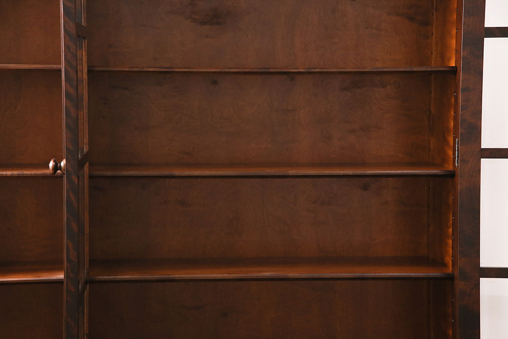 中古　北海道民芸家具　高級感と気品を兼ね備えたブックケース(本箱、キャビネット、飾り棚、食器棚)(R-048619)