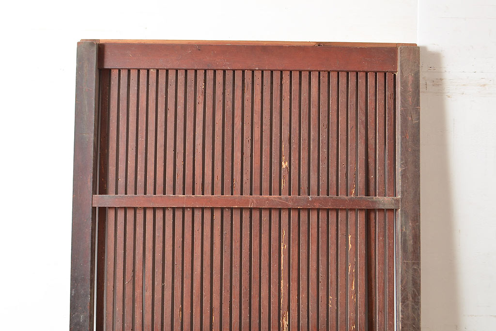 アンティーク建具　ヒノキ材　味わい深い風合いが年月を感じさせる蔵戸(玄関戸、引き戸)(R-048645)