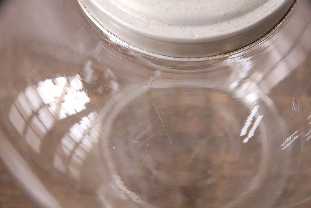 レトロ雑貨　丸いフォルムが愛らしいレトロな地球瓶(ガラス瓶、ガラスビン)(R-048677)